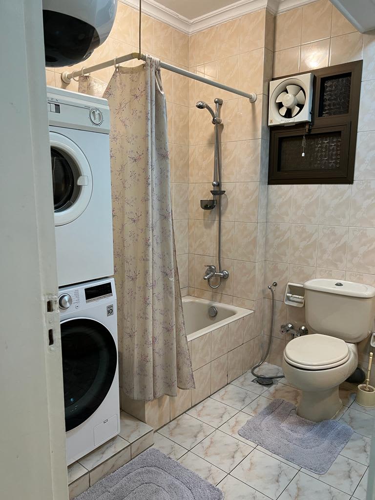 Furnished 3-Bedrooms Flat For Rent|Maadi Sarayat|240m²