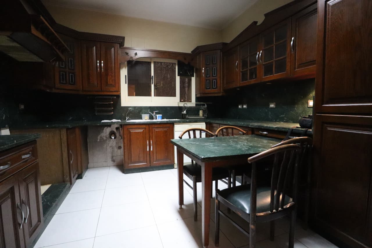 Beautiful Semi-Furnished Home In Maadi Sarayat.