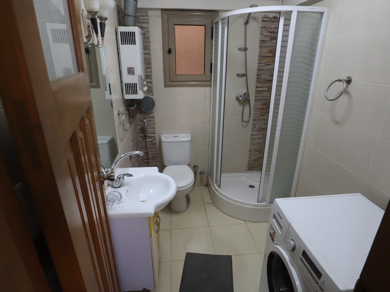 Furnished Apartment With Vibrant Street|126m²|Maadi Degla