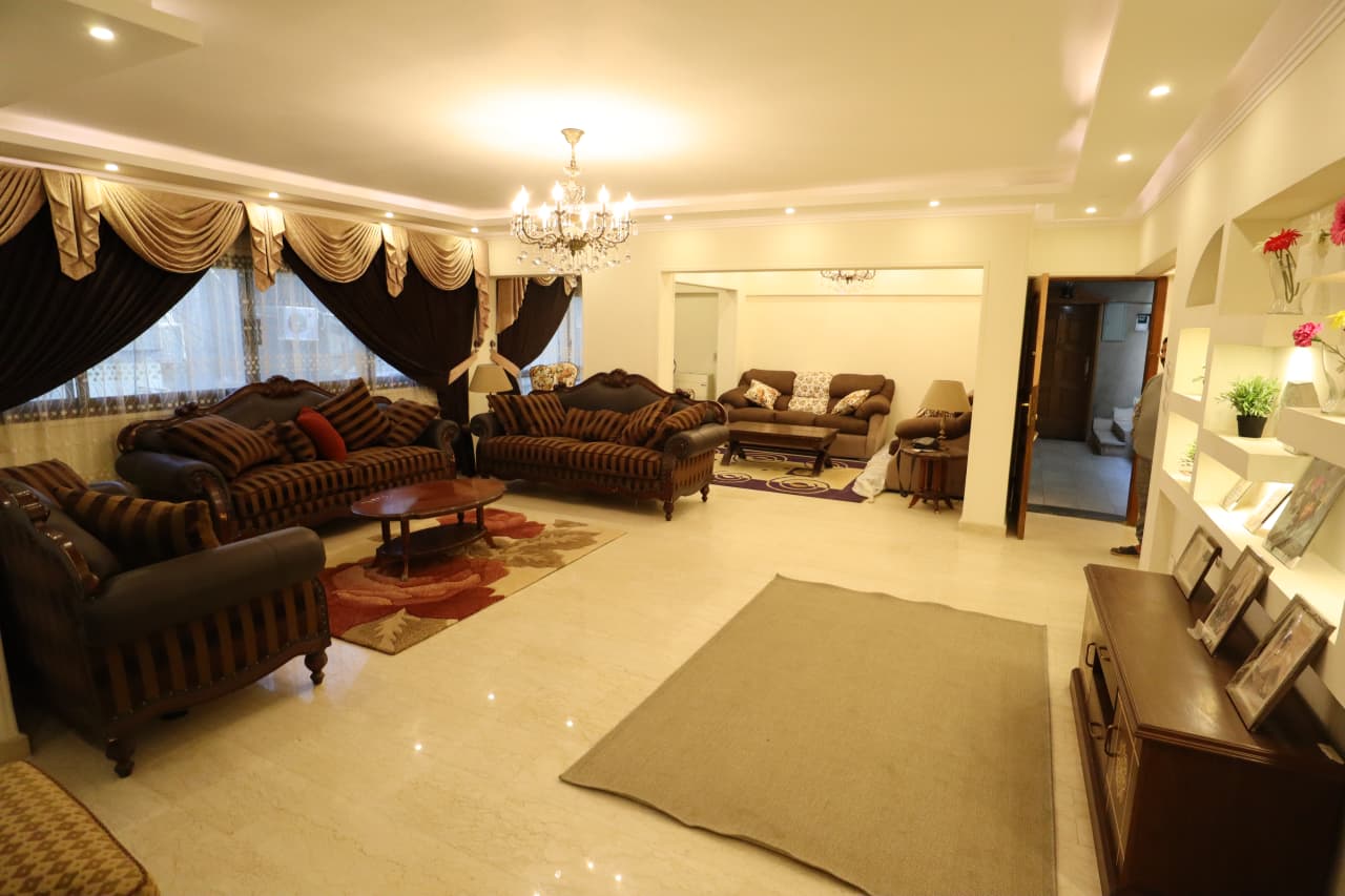 Fully Furnished Apartment In Maadi With 200m²|Charming Apartment.