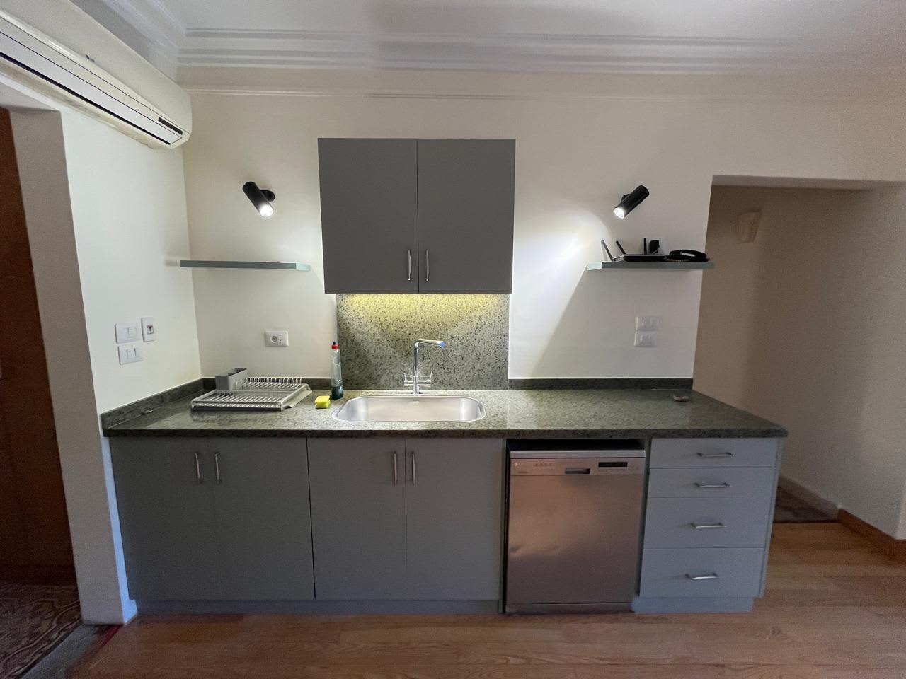 Amazing 2-Bedrooms Apartment In The Heart Of Maadi Sarayat|180m².