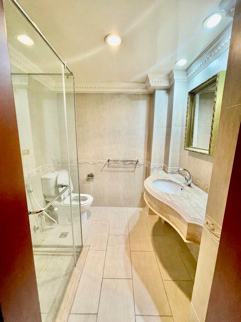 Furnished 4-Bedroom Villa in Katameya Heights