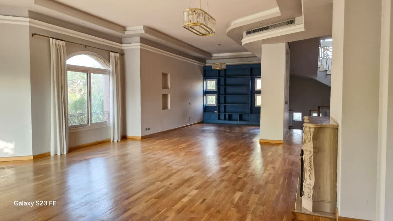 Spacious 5-Bedroom Villa with Shared Pool in Katameya Heights