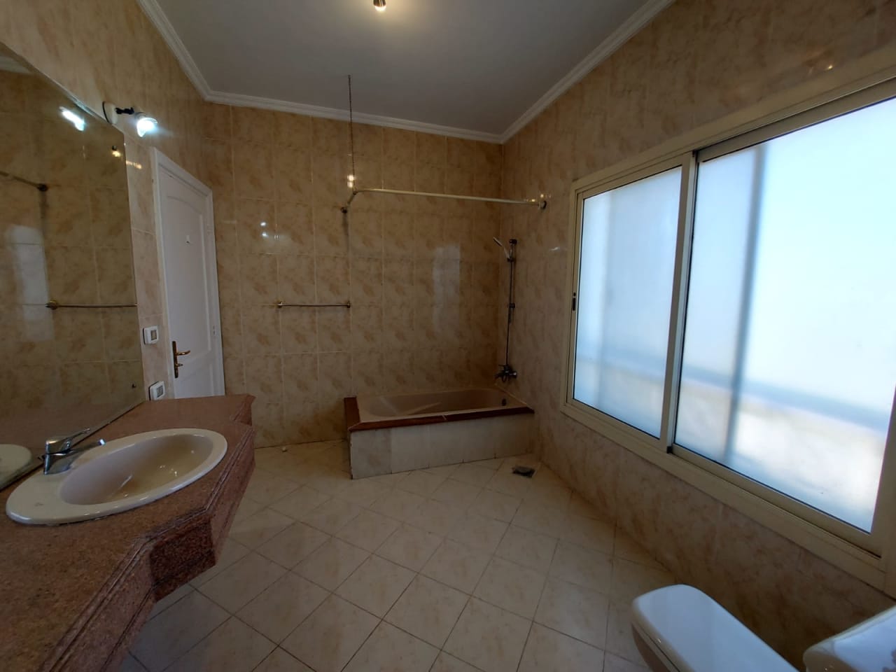 Amazing 6-Bedroom Villa in Katameya Heights