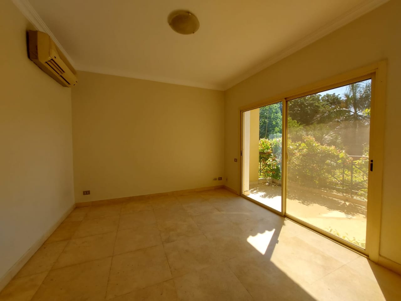 Amazing 6-Bedroom Villa in Katameya Heights