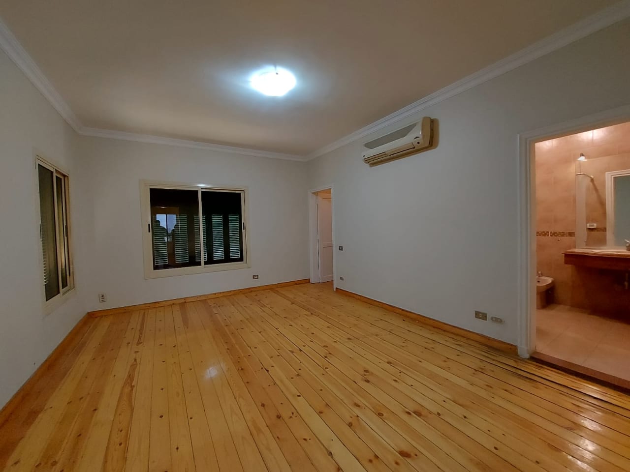 Amazing 6-Bedroom Villa in Katameya Heights