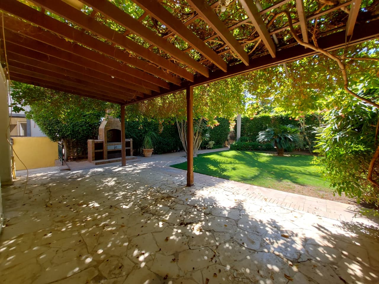 Amazing 6-Bedroom Villa in Katameya Heights