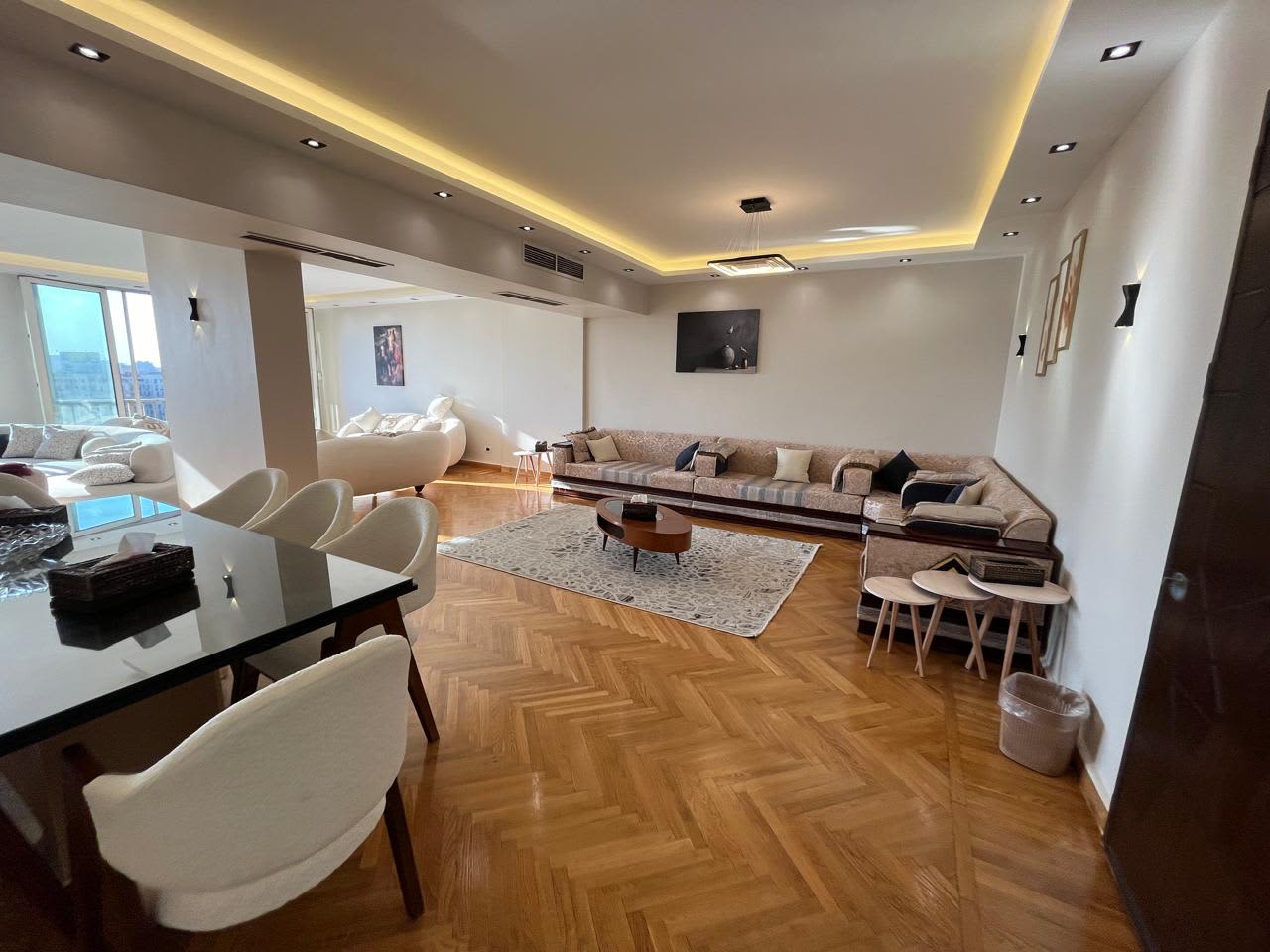 Furnished Apartment with View Nile In Zamalek|250m²