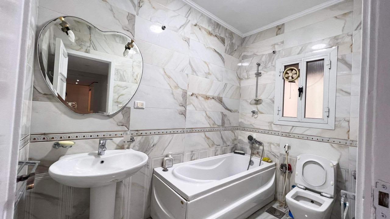 A Cozy Escape In A Fully Furnished Degla Maadi Apartment