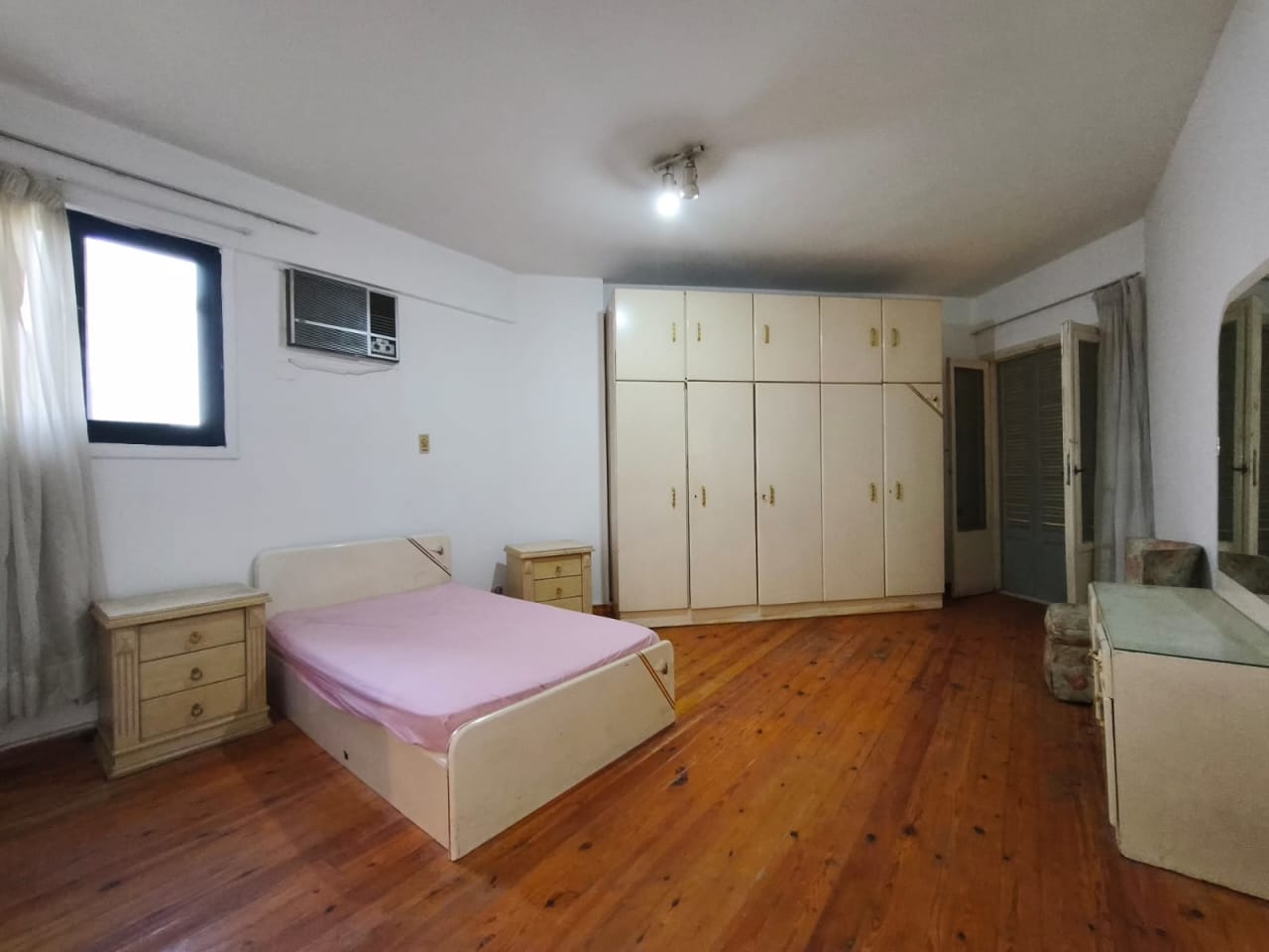Bright & Spacious Apartment in Degla Maadi