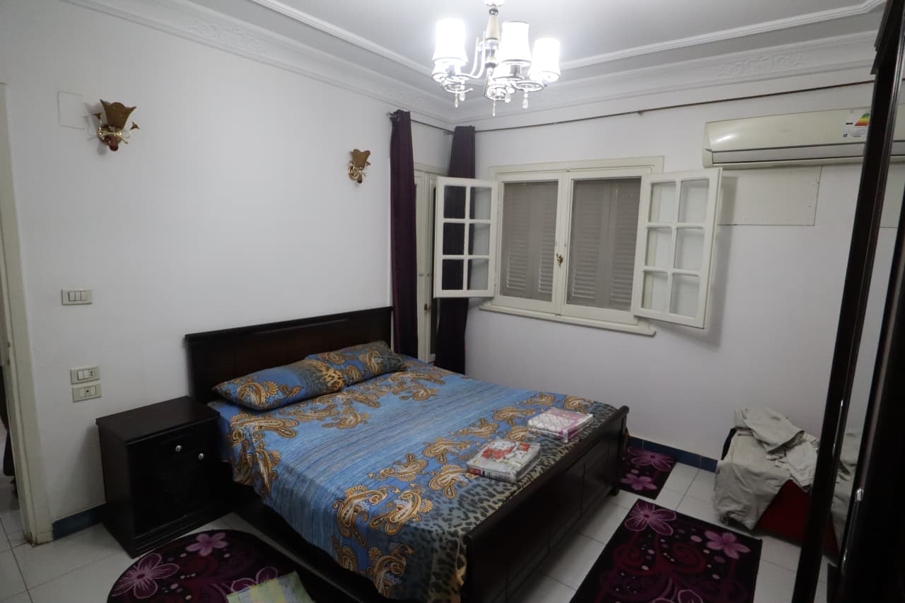 Cozy 2-BR Apartment with Peaceful Balcony Views in Maadi