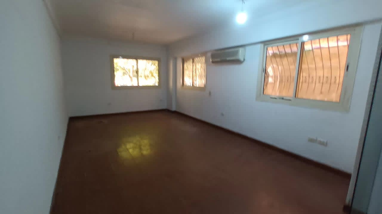 3 bedroom Office for rent in New Maadi
