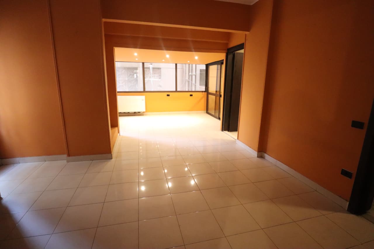 6 bedroom Office for rent in Degla