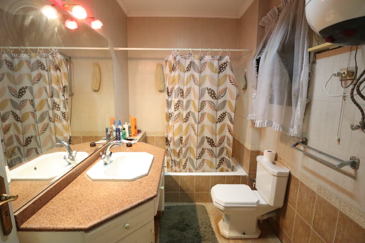 Furnished Apartment with 220 SQM In Maadi Degla Square.