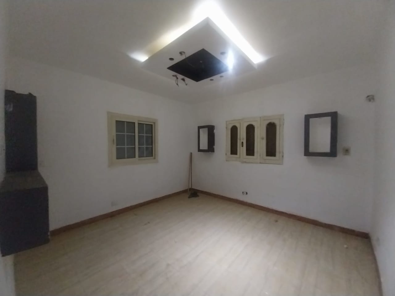3 bedroom Office for rent in Old Maadi