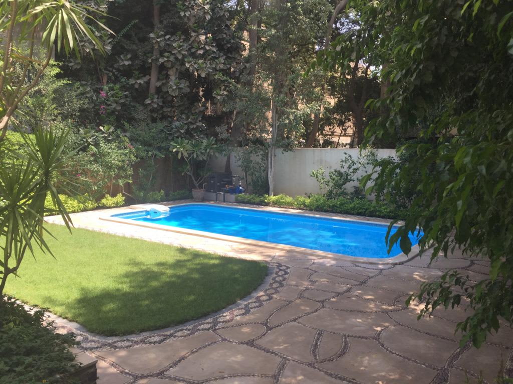 4 bedroom Villa for rent in Degla