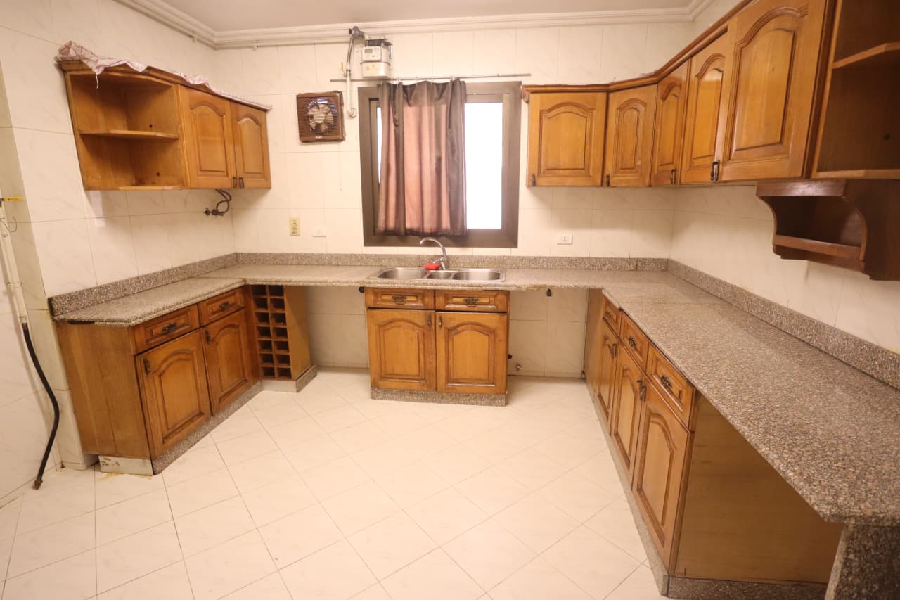 Bright Semi-Furnished Apartment In Maadi Degla.