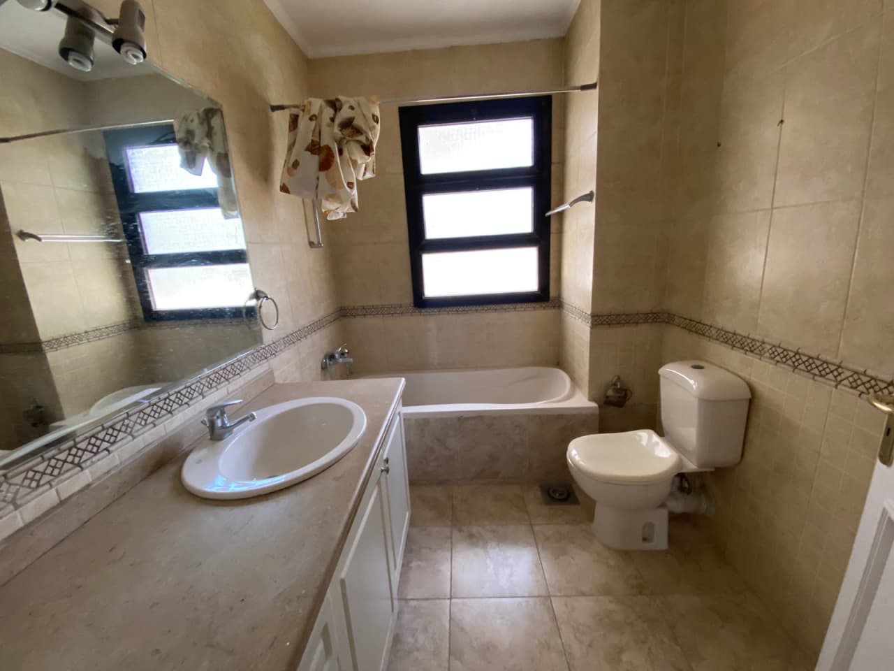 Elegant 3-Bedroom Penthouse in Prime Maadi
