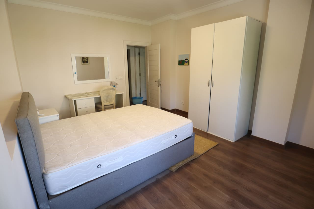 2-Bedroom Apartment in Degla Maadi With Private Balcony