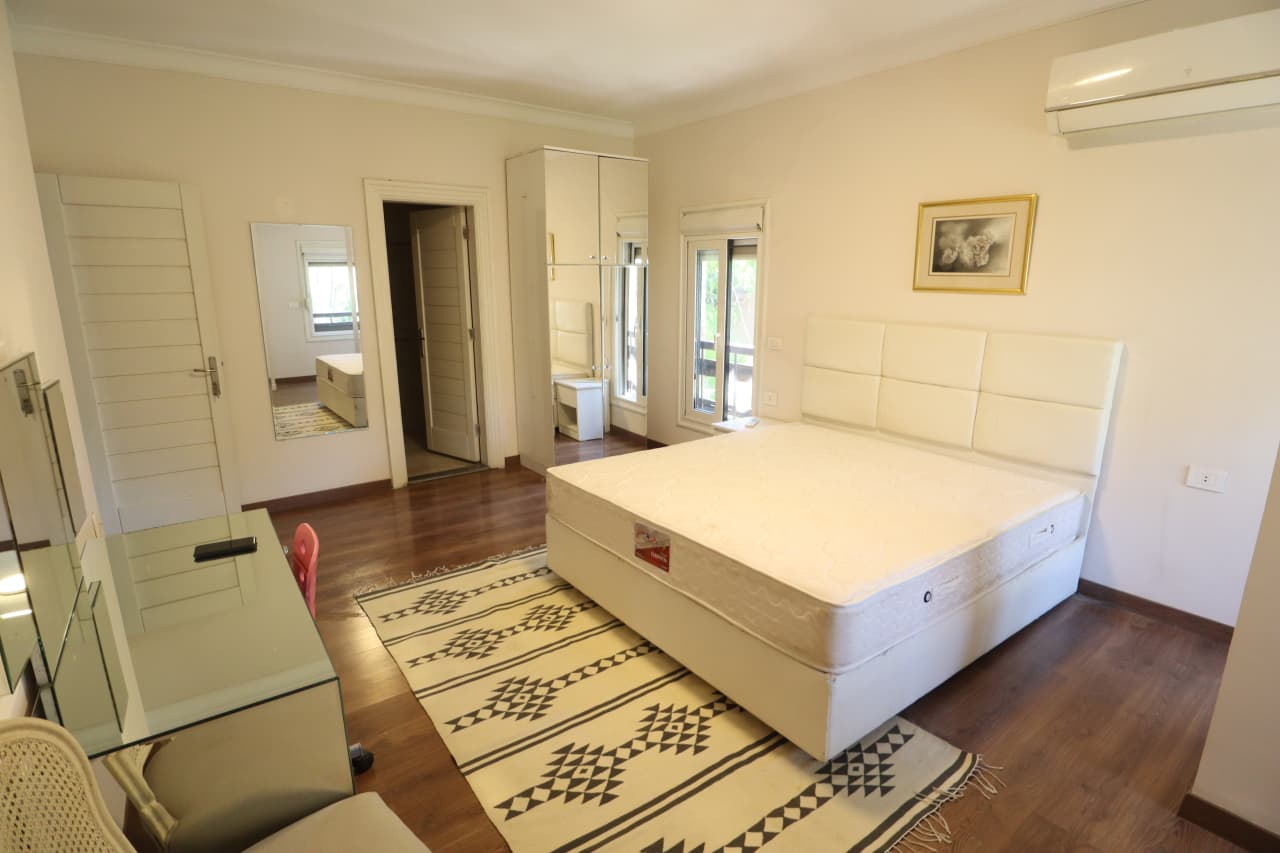 2-Bedroom Apartment in Degla Maadi With Private Balcony