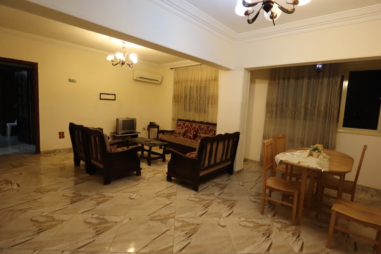 Bright 2-Bedroom Apartment Near International Schools