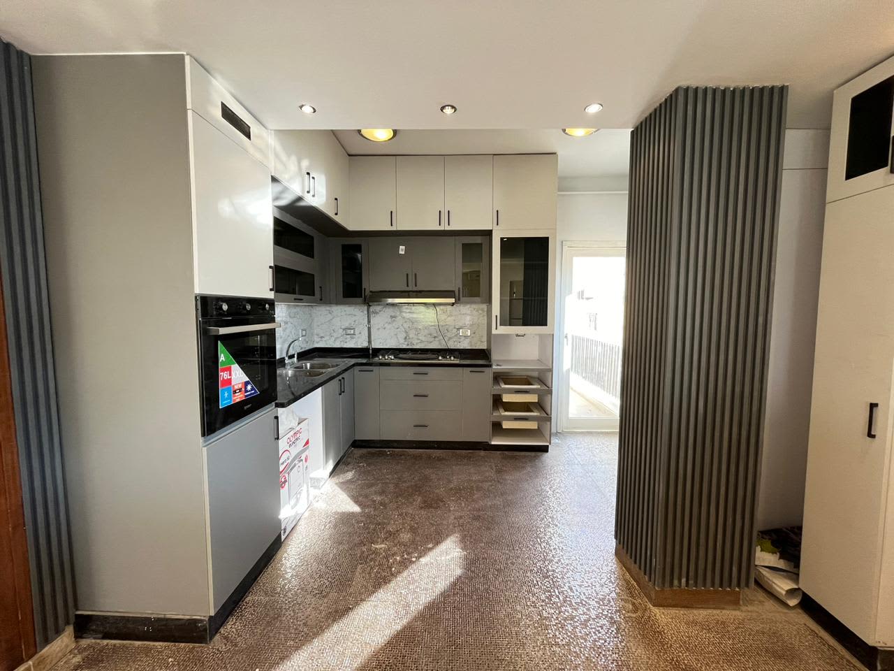 Sunny 3-BR Apartment Near Amenities in Maadi