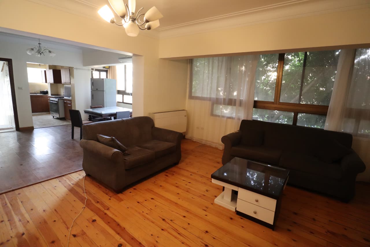 Cozy & Spacious 2-BR Apartment in Degla Maadi