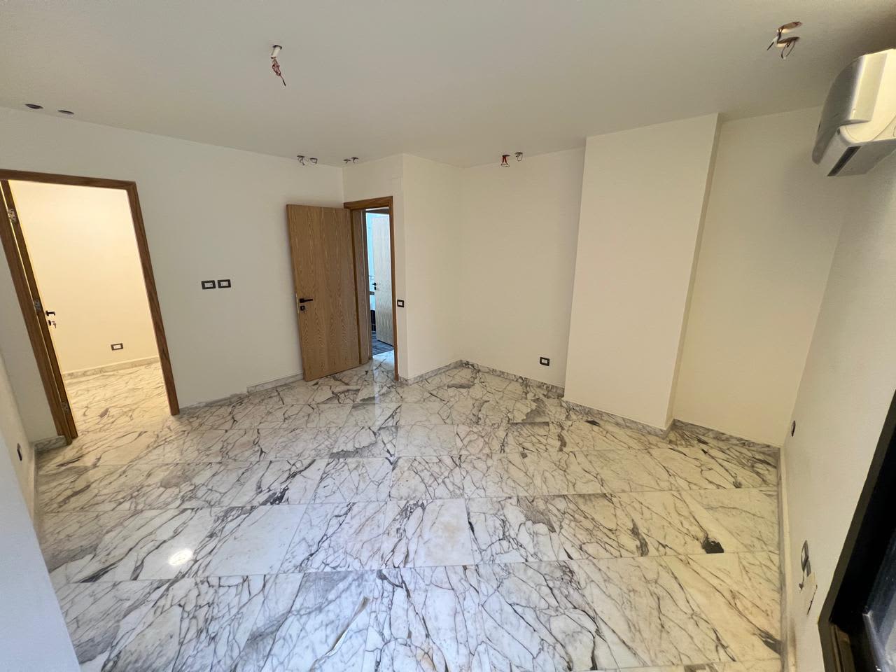 2 bedroom Office for rent in Sarayat
