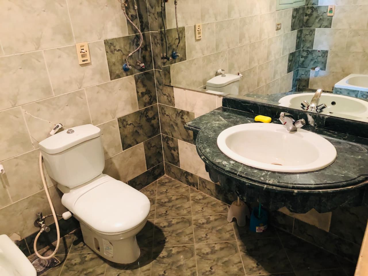 Feel At Home In This Furnished Apartment In Maadi Degla.
