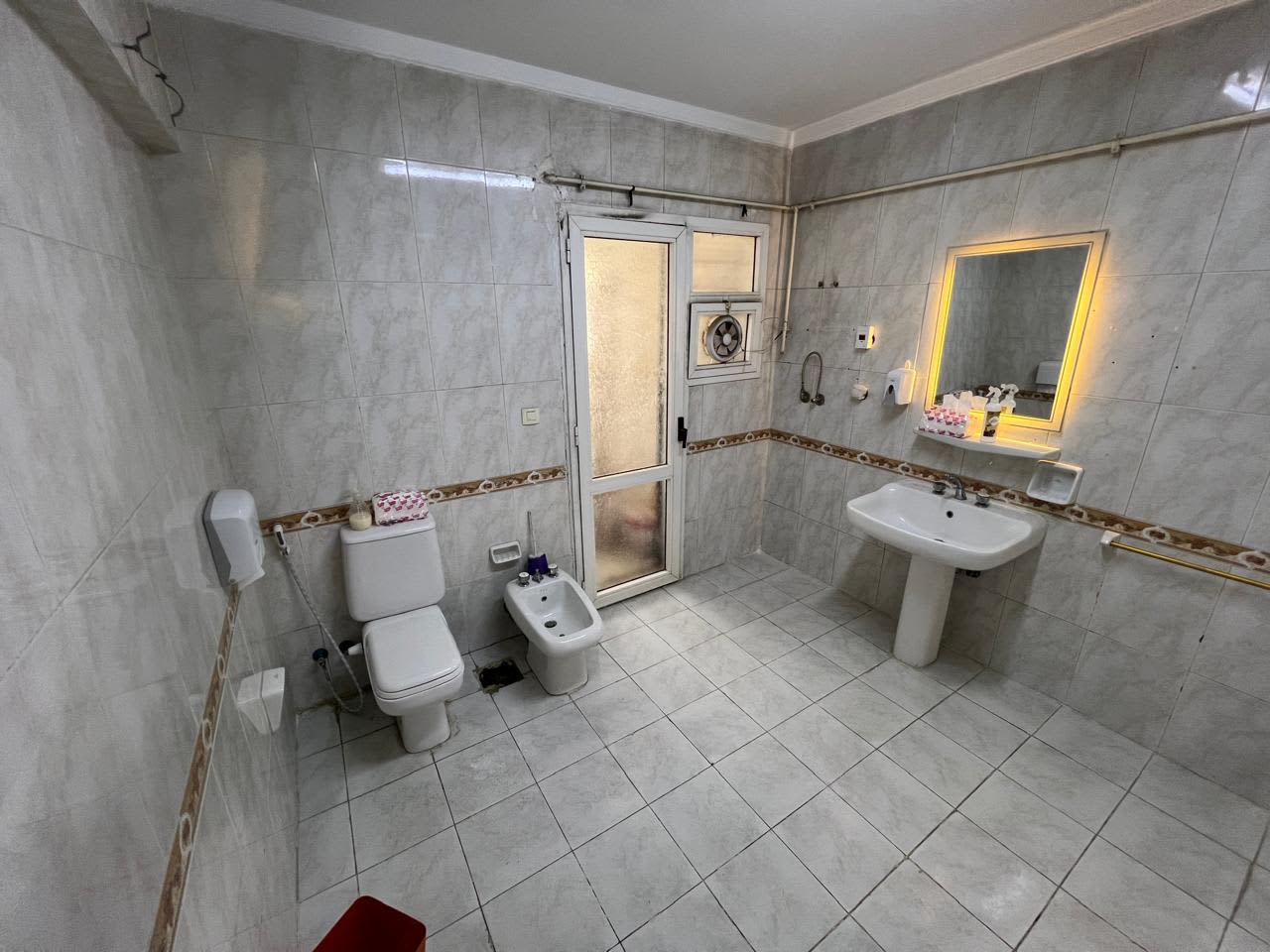 Administrative office for rent | 410 m² | El Maadi.