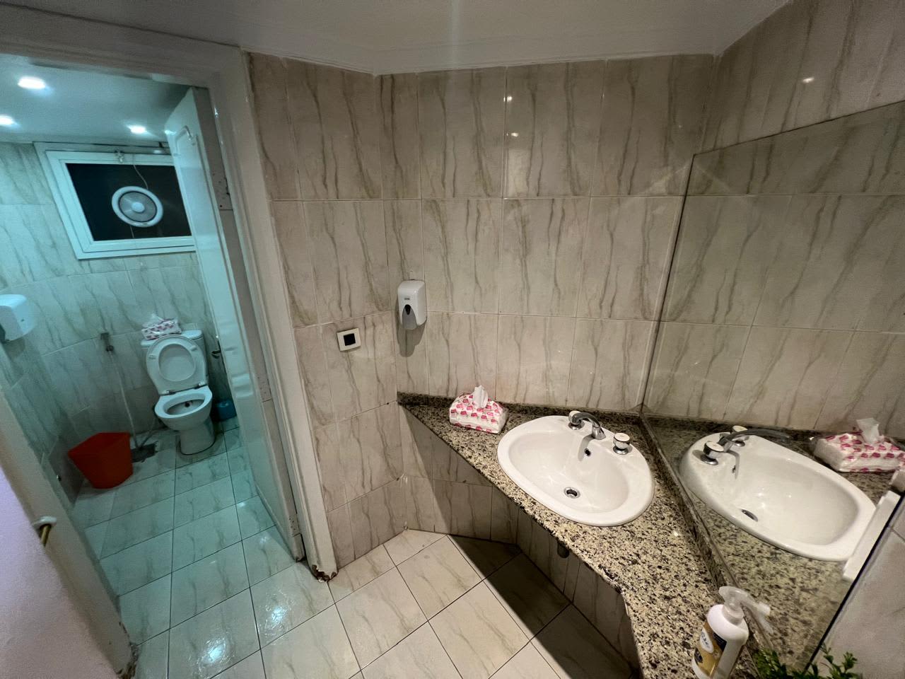 Administrative office for rent | 410 m² | El Maadi.