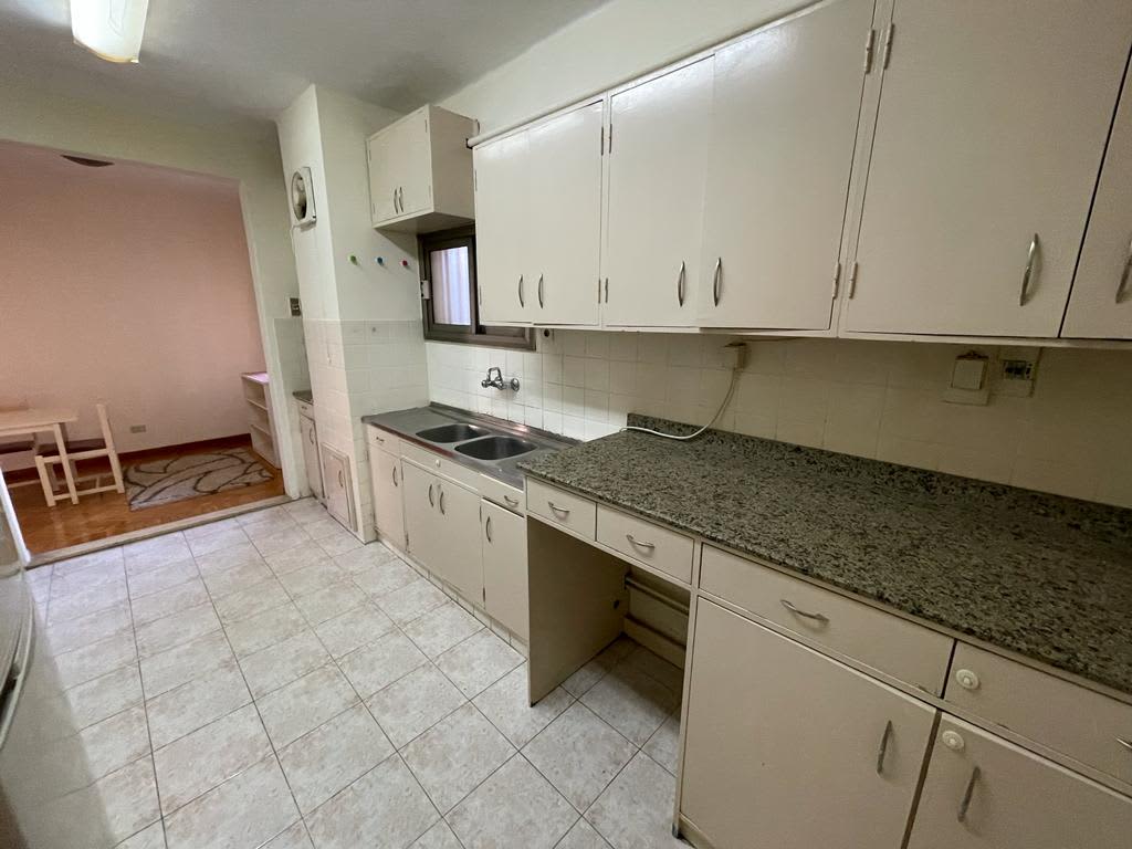 Comfortable Bright Apartment For Rent Near C.A.C.