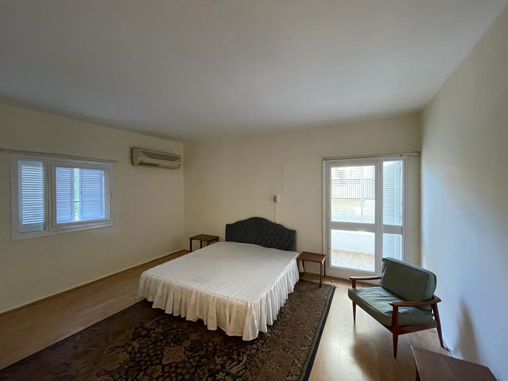 Comfortable Bright Apartment For Rent Near C.A.C.
