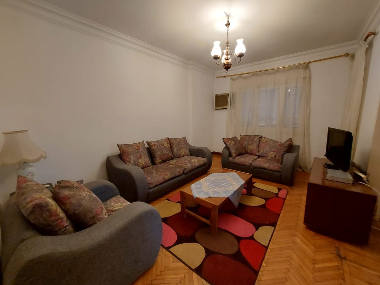 A Serene Apartment Surrounded By The Charm Of Zamalek.