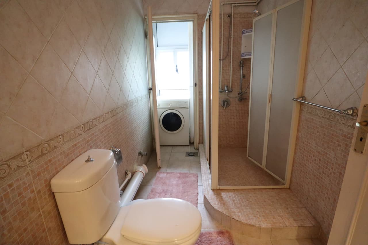 Your Perfect Duplex Ground Floor With A Private Garden, Close To C.A.C.