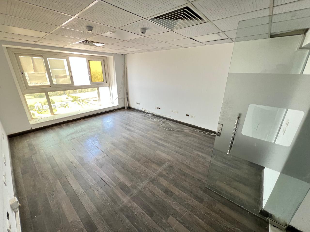 Administrative Office For Rent | 400m² | On Cornish El Nile.