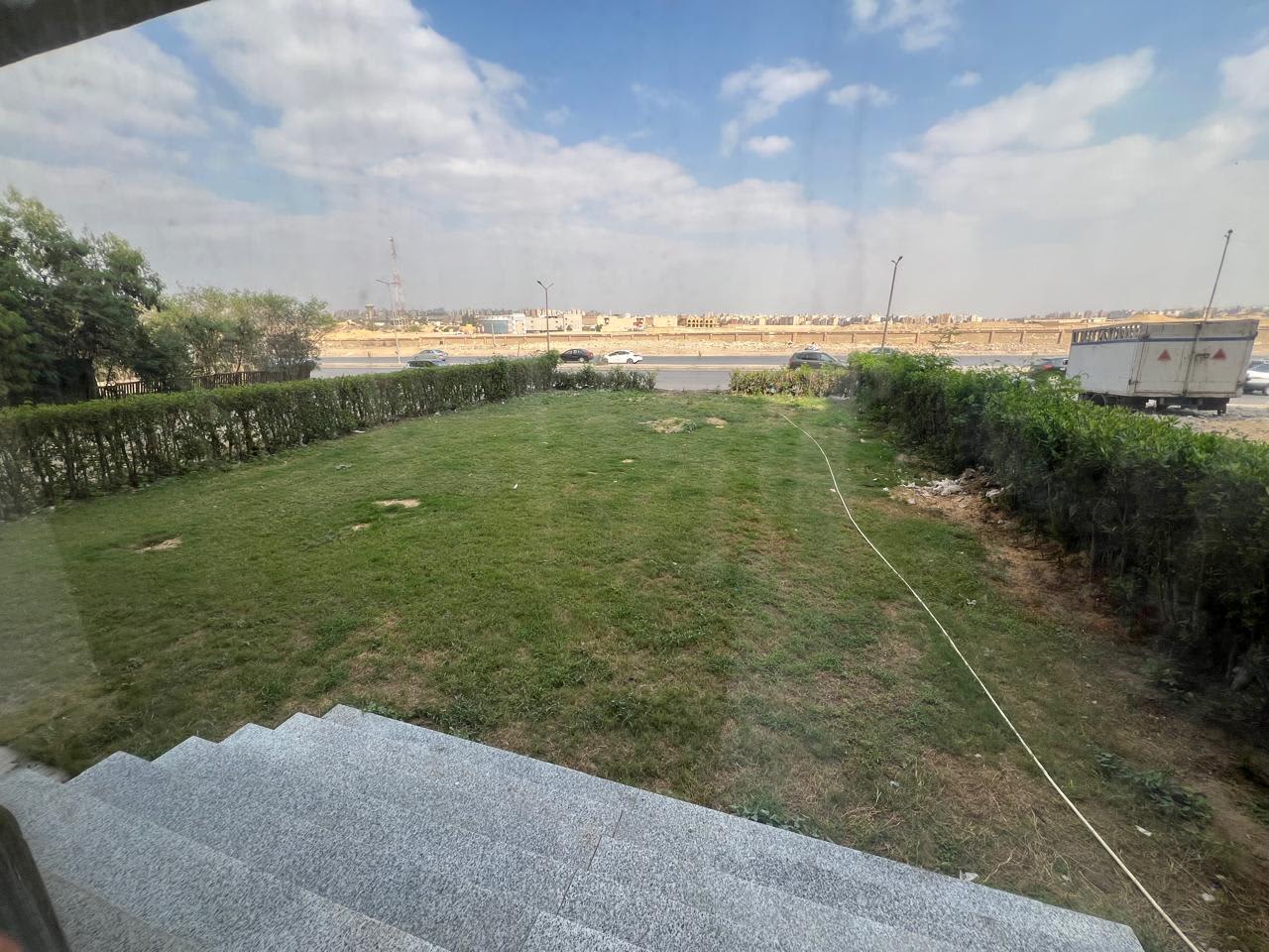 20 غرف نوم مكتب للإيجار في Ringroad