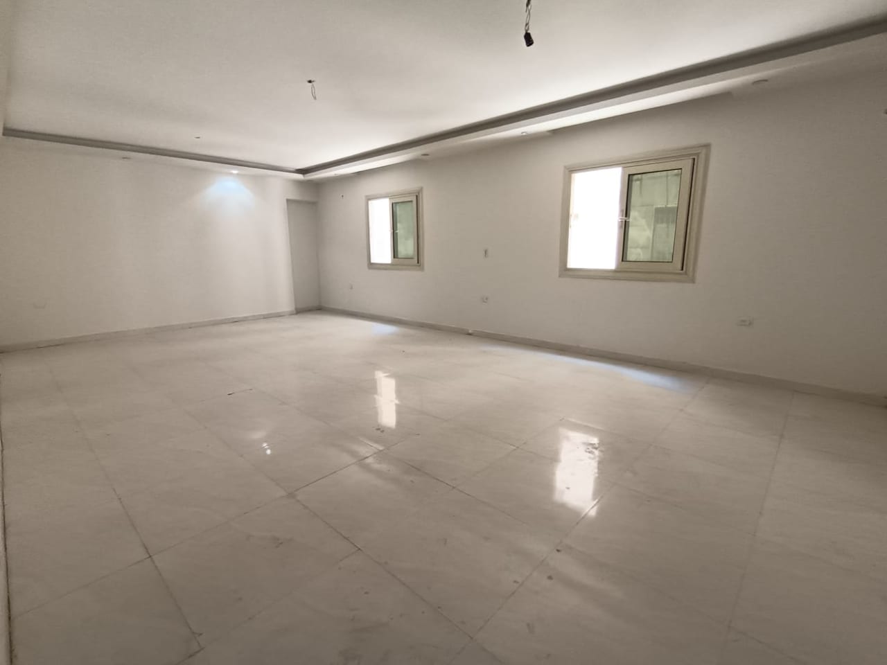3 bedroom Office for rent in Zahraa El Maadi , Maadi - Image 2
