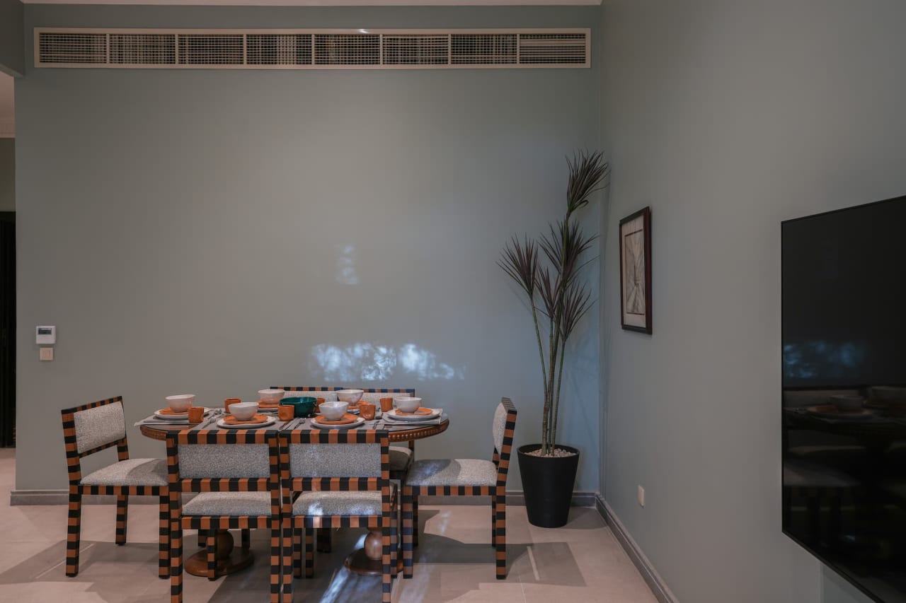 Homey 3BR Apartment in Maadi Terrace & Pool Access — Cairo