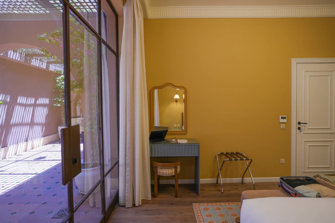Homey Studio in Maadi Pool & Terrace Access — Cairo
