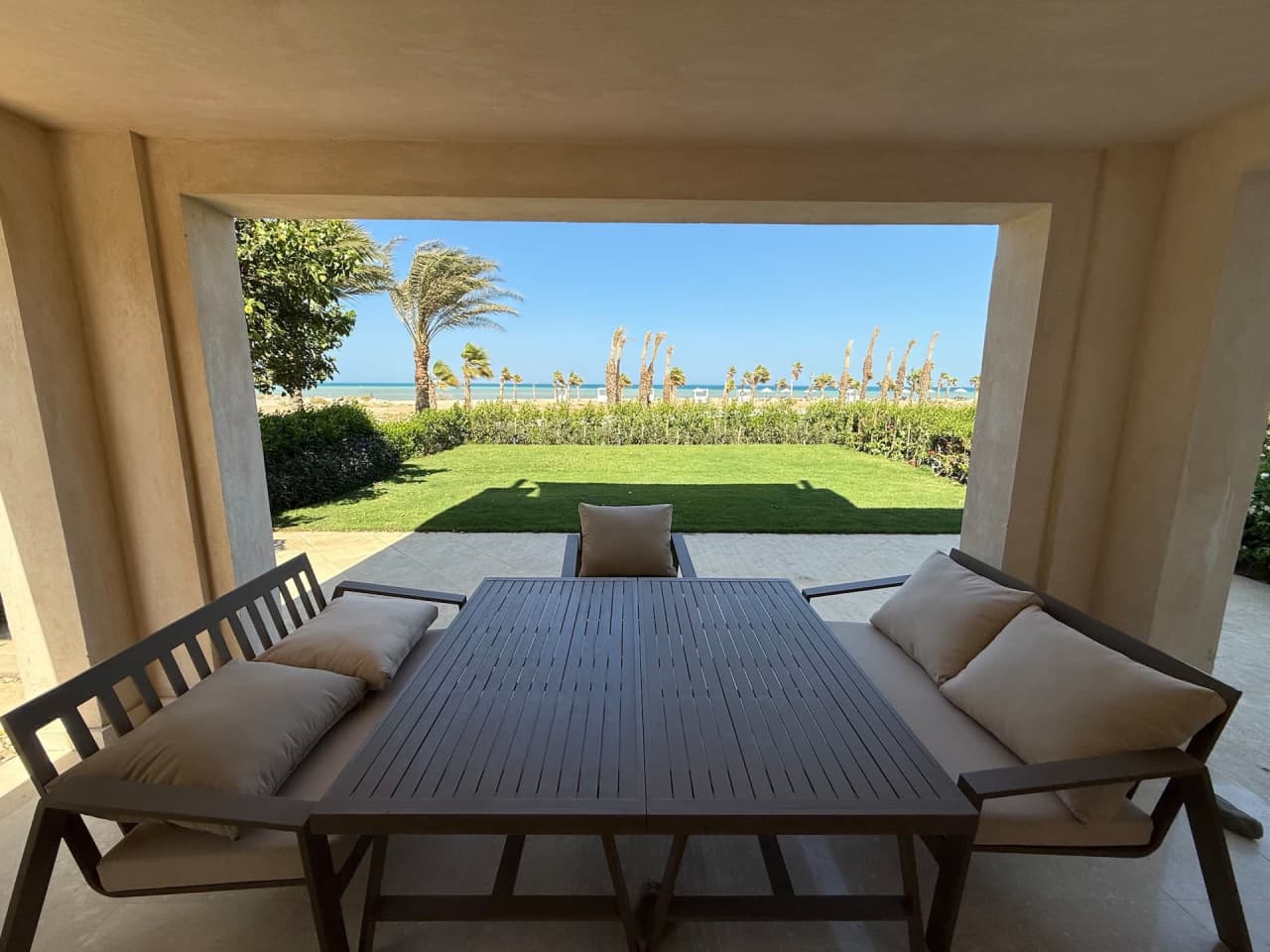 Private 6 BR Villa with Jacuzzi — Hurghada