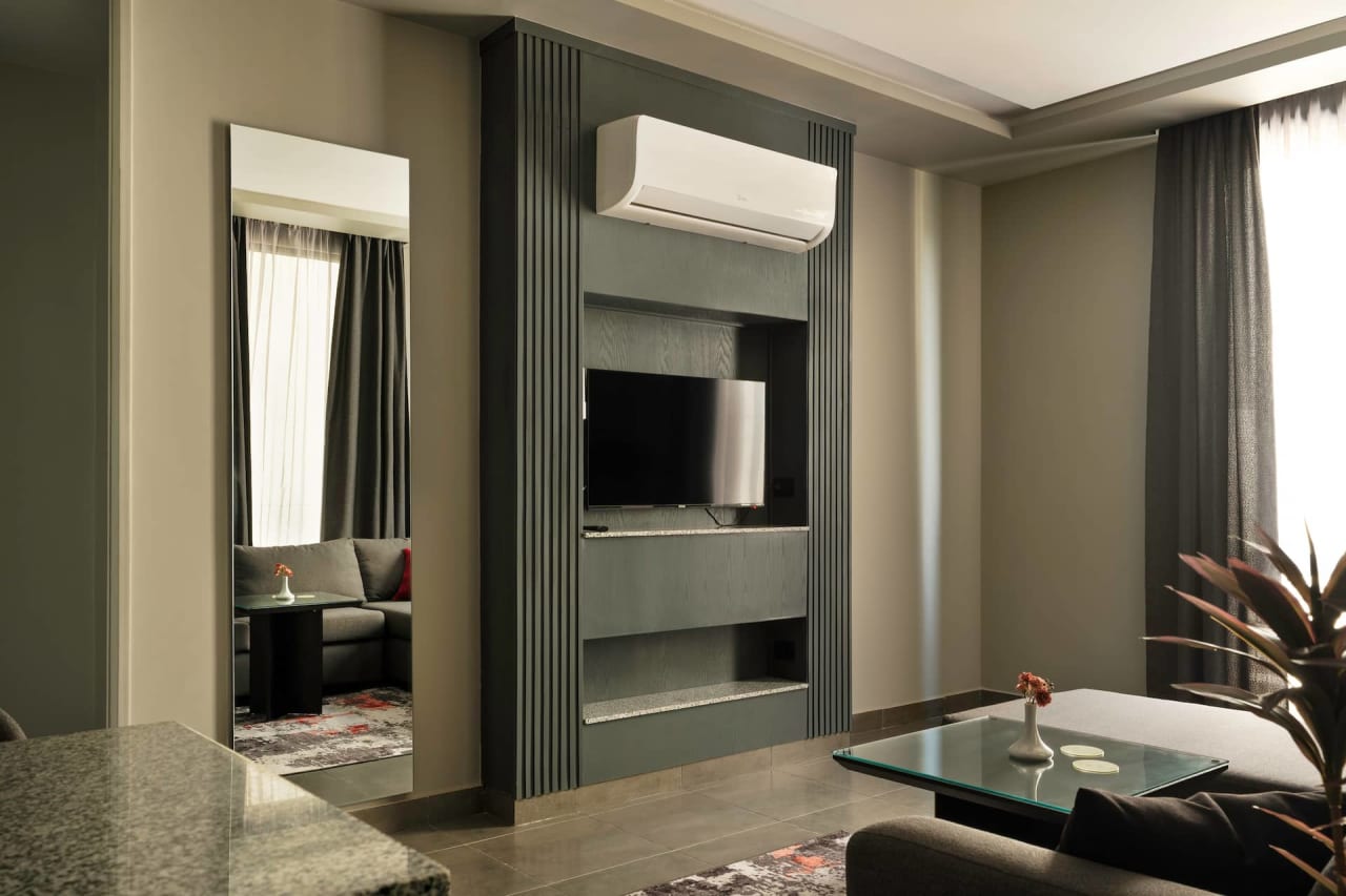 Modern 1BR in New Cairo with roof access — First New Cairo Qism