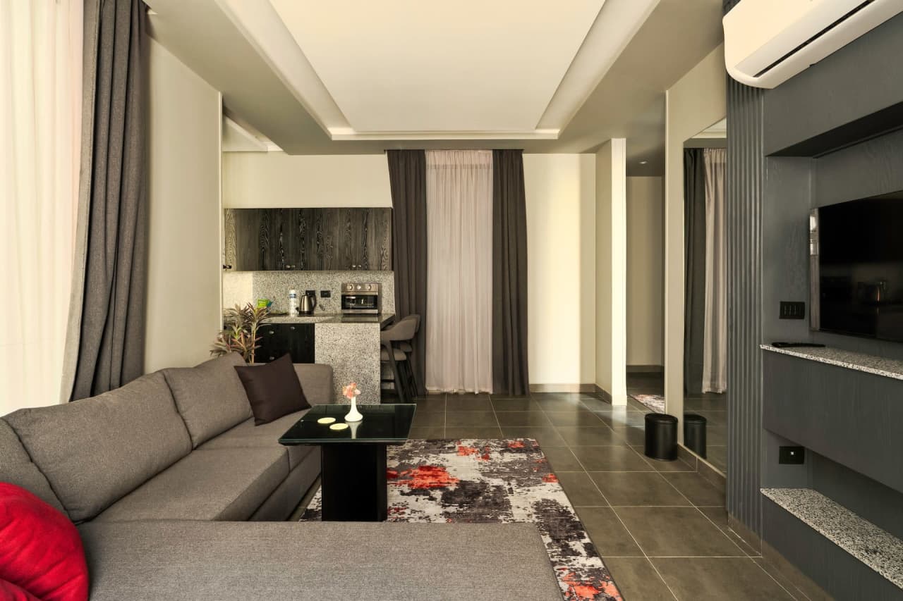 Modern 1BR in New Cairo with roof access — First New Cairo Qism