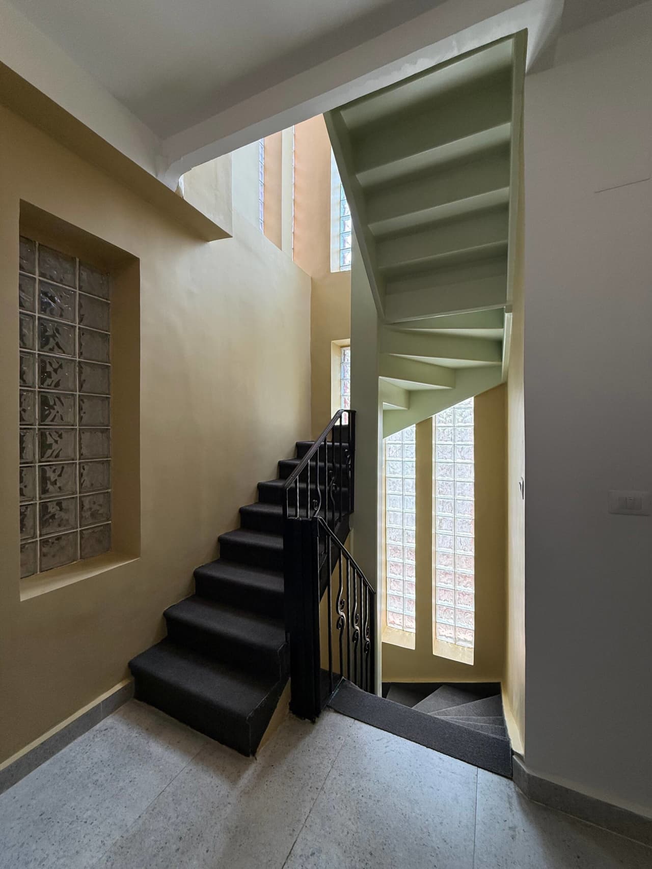 Studio in Maadi with Gym & Terrace access — Cairo