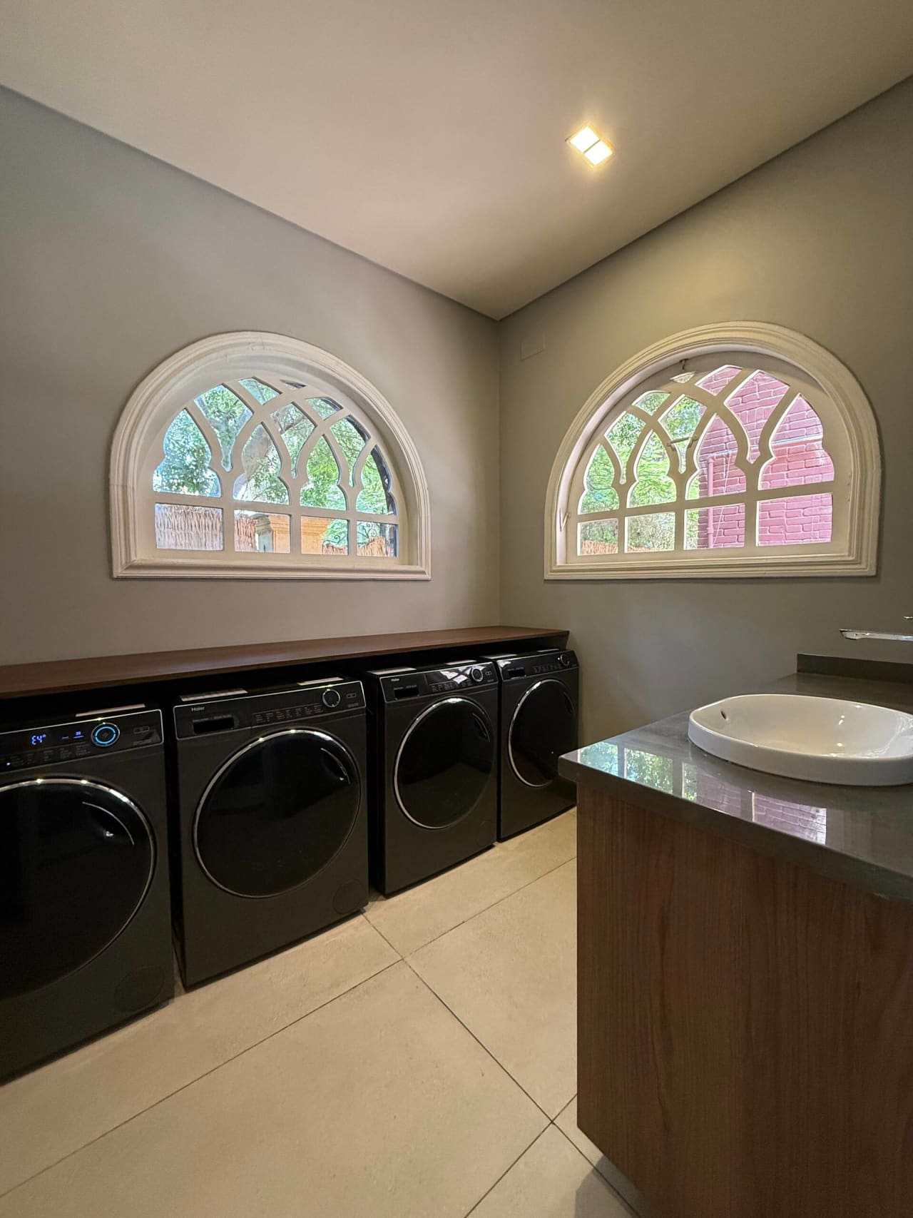 Homey 2BR Apartment in Maadi with Pool View — Cairo