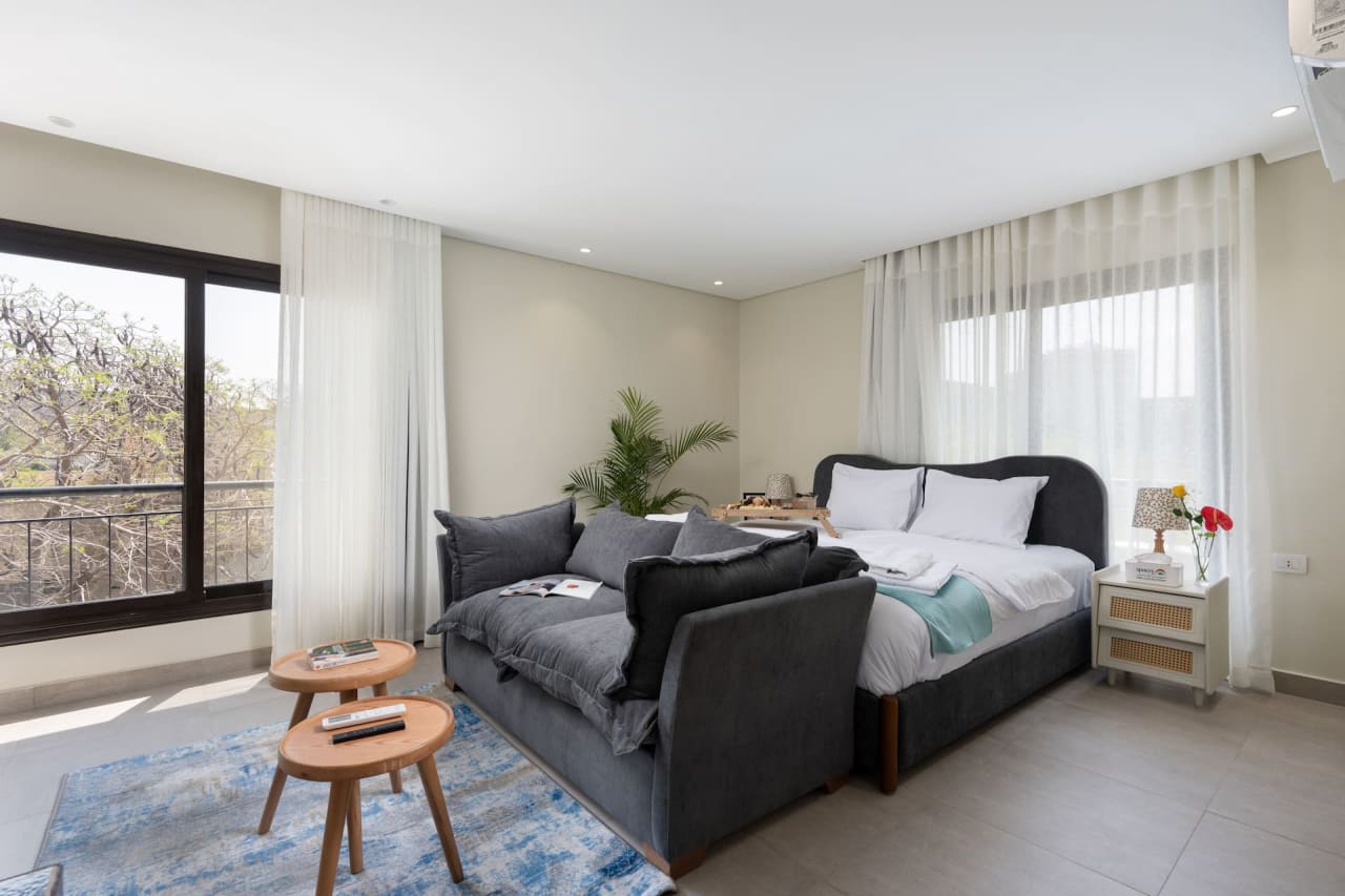 Golden Stay with Cinema Room #100 Maadi by Spacey — Cairo