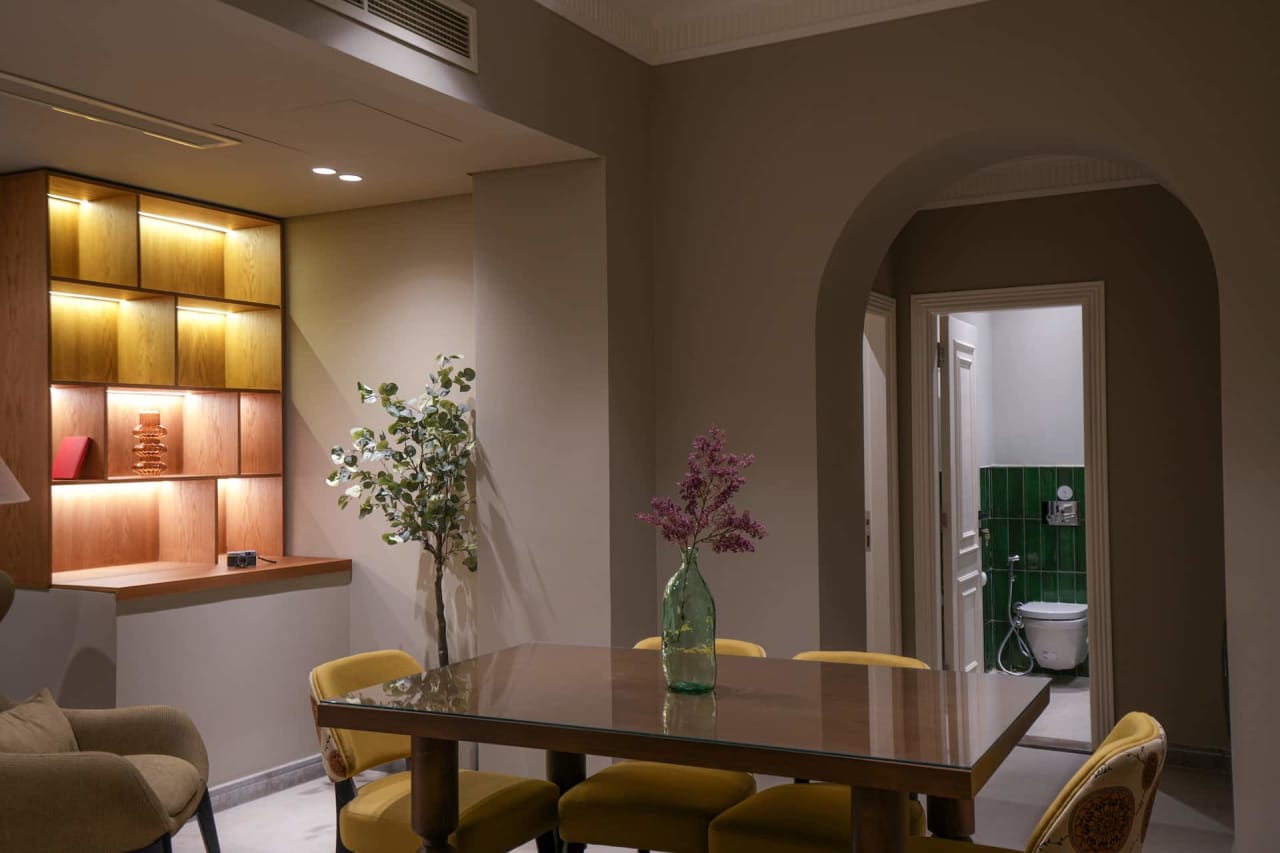 Homey 3BR Apartment with Terrace & Pool Access — Cairo