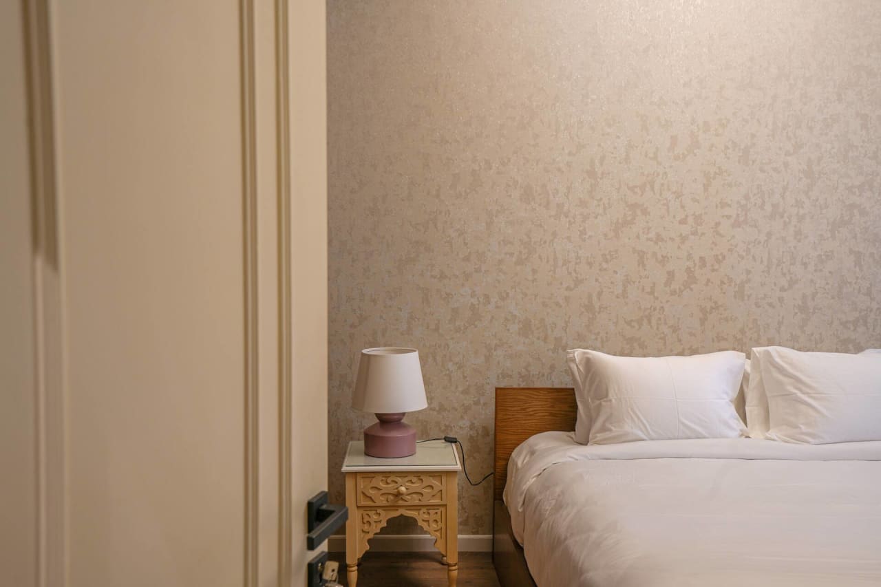Homey 3BR Apartment with Terrace & Pool Access — Cairo
