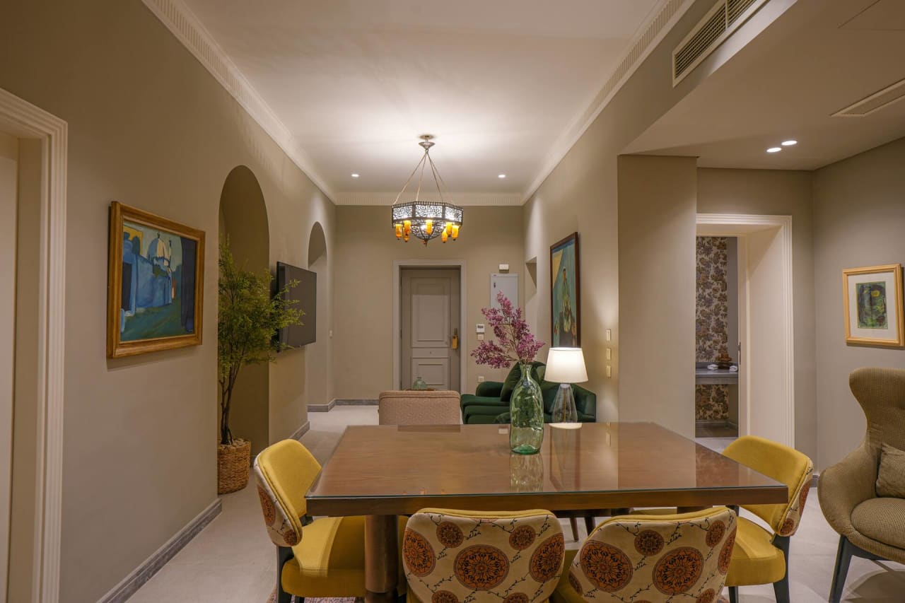 Homey 3BR Apartment with Terrace & Pool Access — Cairo