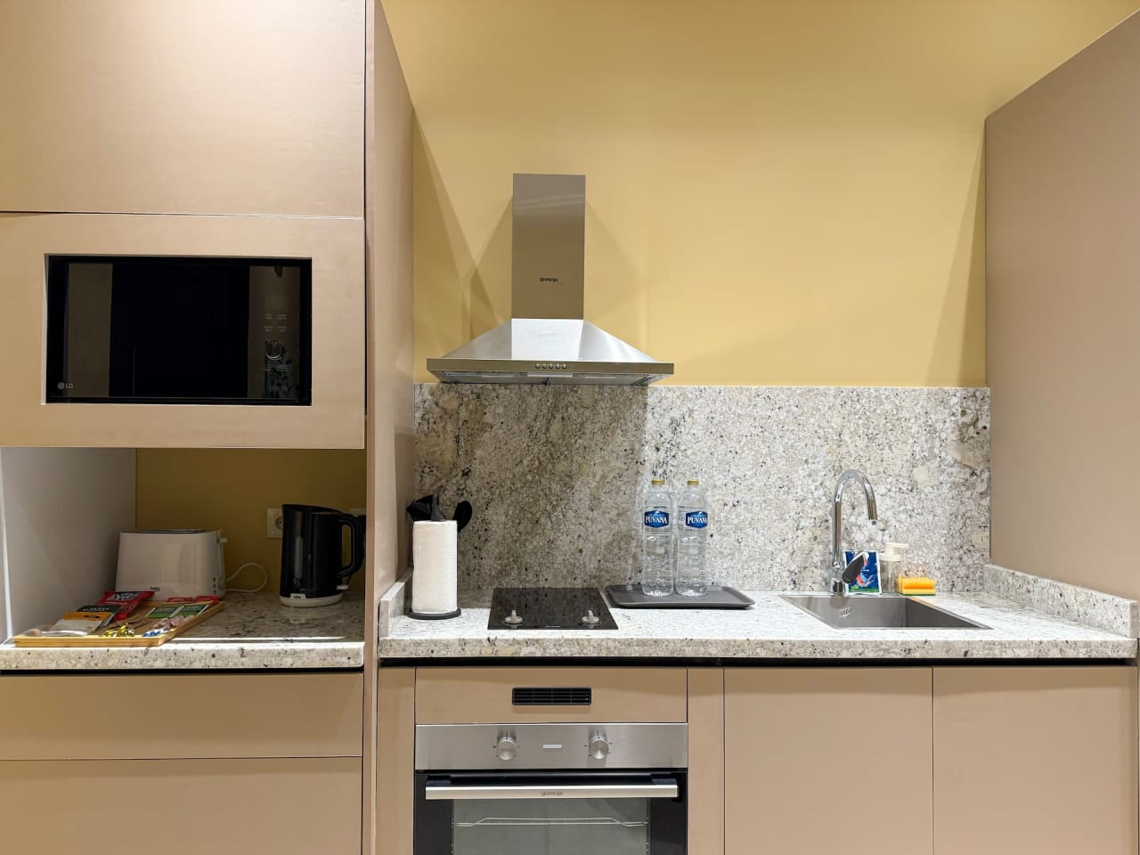 Homey 1BR Apartment in Maadi with Pool View — Cairo
